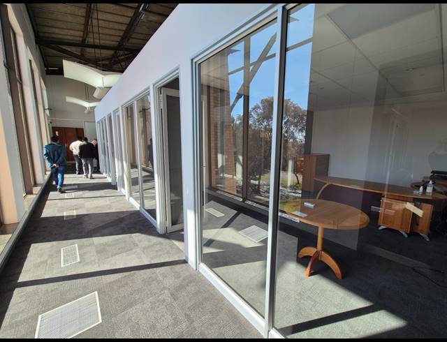 3,888M² OFFICE TO LET IN LONGMEADOW
